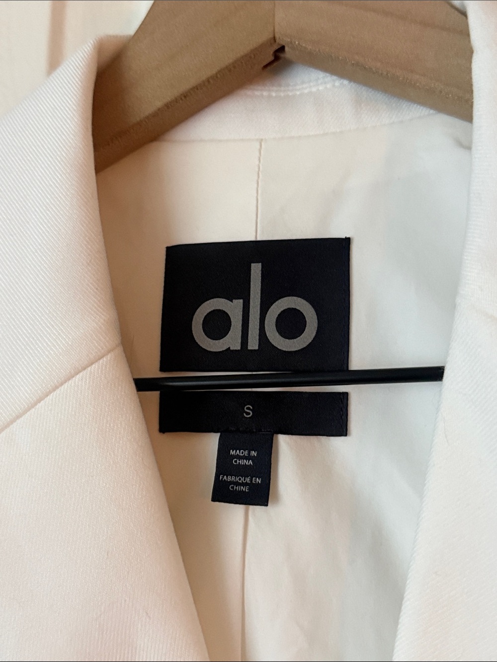 Alo Yoga First Class Blazer Ivory White size small - Picture 3 of 8